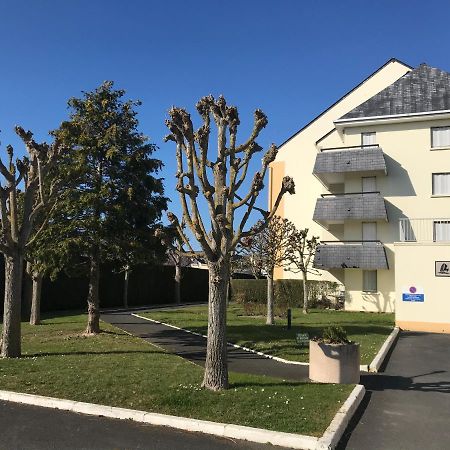 Cabourg - Bel Appartement Lumineux Avec Balcon Dans Residence Privee Екстер'єр фото